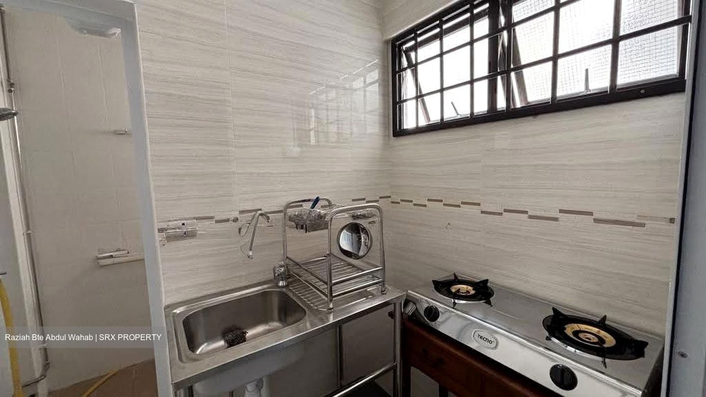 Tampines Street 42 (Tampines), Multi Generation #635529481